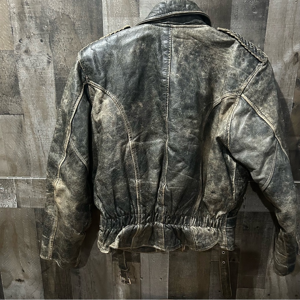 Women Leather Jacket - Picture 8 of 11